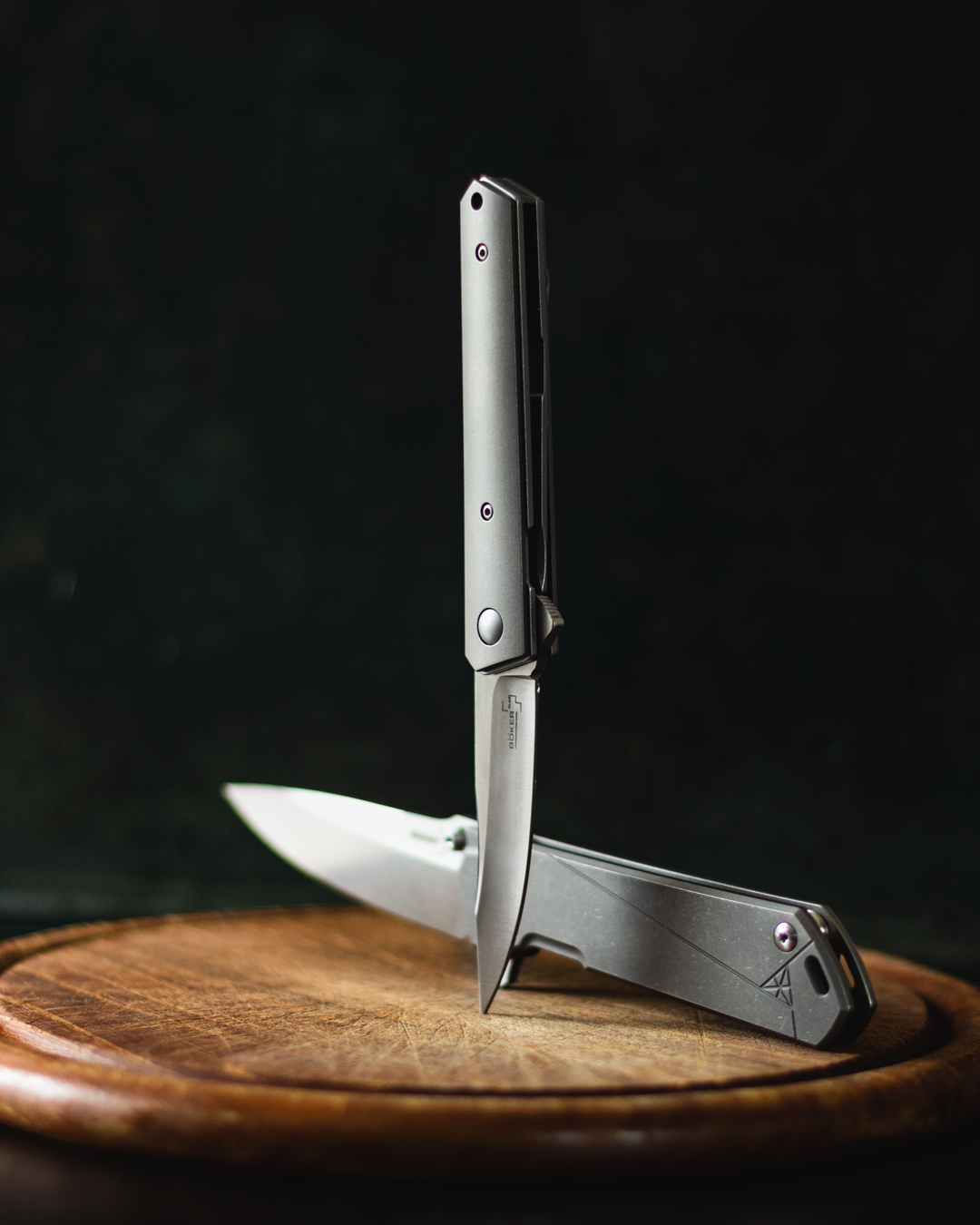 EDC Photography Soft Lighting Knife Example