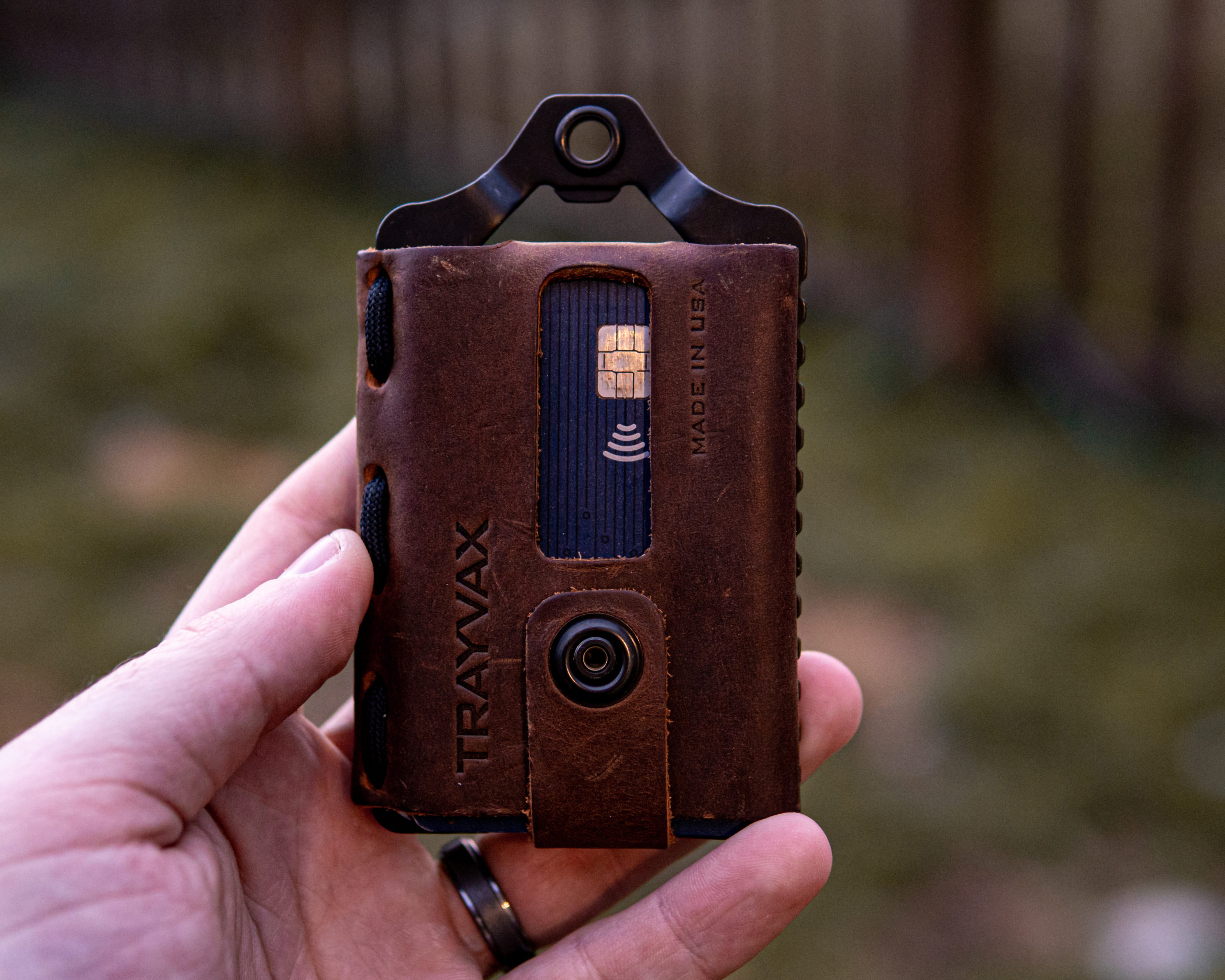 Trayvax Element Wallet Review With Cards